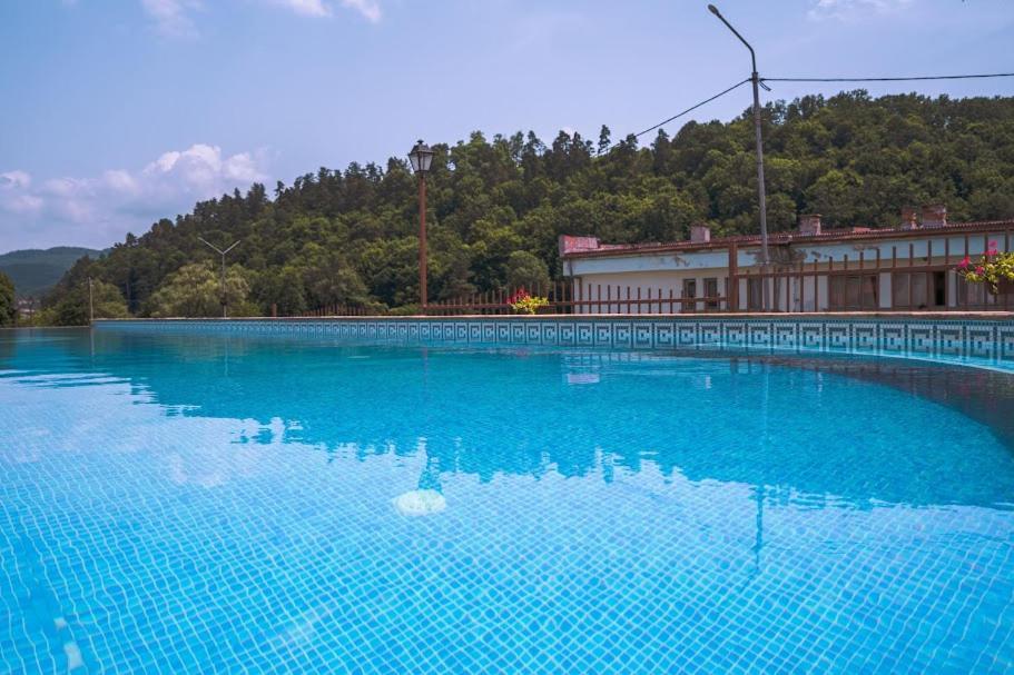 Tryavna Lake Hotel & Spa Екстер'єр фото
